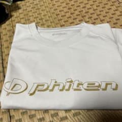 phiten 半袖Tシャツ ロゴ入りのサムネイル