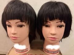 マ*け様 美容師国家試験カット済みウィッグ 2頭セットのサムネイル