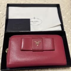 PRADA サフィアーノレザー 長財布 ワインレッドのサムネイル
