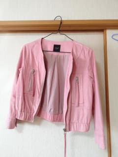 ピンク クロップドジャケットのサムネイル