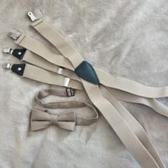 ベージュ サスペンダー 蝶ネクタイ セットのサムネイル