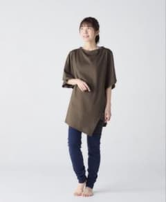 未使用　tejas テジャス ヨガウェア トップス　ビッグTシャツ　ヨガのサムネイル