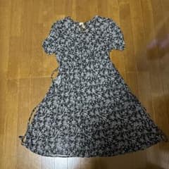 オンワード樫山 フラワープリント 半袖ワンピース 38 - メルカリ