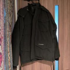 Canada Goose ブラック ダウンジャケットのサムネイル