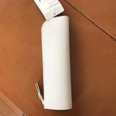 立てて使えるペンケースのサムネイル
