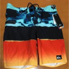 水着 新品  クイックシルバーのサムネイル