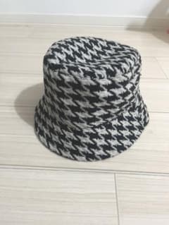 H&M  千鳥格子ツイードバケットハットのサムネイル