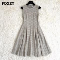 【あ】フォクシー ロングワンピース カメリアブーケ 総刺繍 カットワーク あ様専用】フォクシー ロングワンピース カメリアブーケ 総刺繍 カット