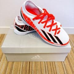 adidas メッシモデル フットサルシューズのサムネイル