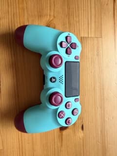 Sony PlayStation 4 純正コントローラー 本体 ※数量限定モデルのサムネイル