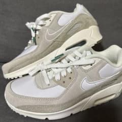 NIKE AIRMAX90 SE2 23.5 新品未使用　値下げしました！のサムネイル