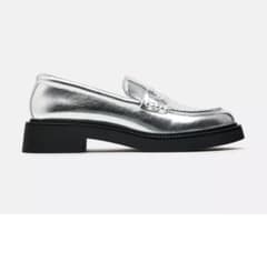 ZARA シルバー メタリックローファー 35のサムネイル