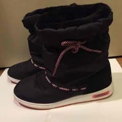 アディダス 雪の日用or寒い日などに 長靴 ピンク 黒 adidasのサムネイル