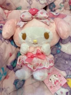 マイメロディ ストロベリー ドール ぬいぐるみのサムネイル