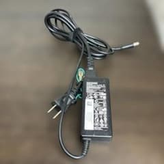 Dell 65W AC 어댑터 HA65NSS-00 본체