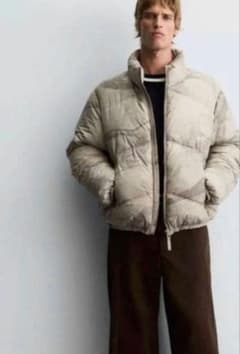 【新品】ZARA パフジャケット ダウンジャケット 総柄のサムネイル