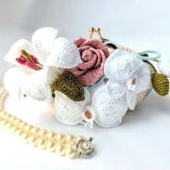 ハンドメイド かぎ針編み ユリ、胡蝶蘭、バラのブーケ - メルカリ