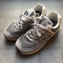 New Balance 574 スニーカー グレーのサムネイル