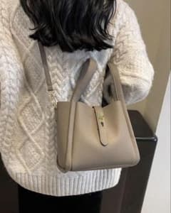 【SHEIN】2way ショルダーバッグ ハンドバッグ グレージュのサムネイル