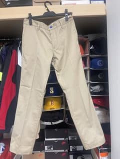 Stussy x Levi's チノパン ベージュのサムネイル