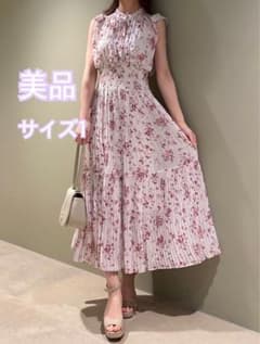 SNIDEL sustainableフリルプリントワンピース PNK サイズ1のサムネイル