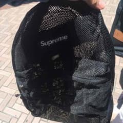 supreme 黒 メッシュバックパックのサムネイル