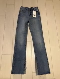 新品未使用タグ付き　ZARAデニム※2400→1600値下げしました！のサムネイル