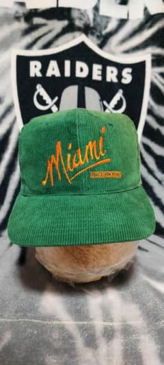 90's マイアミハリケーンズ オーセンティックカレッジ コーデュロイ キャップ 90's マイアミハリケーンズ オーセンティックカレッジ コーデュロイ