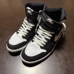 Nike Air Jordan 1 ブラック/ホワイトのサムネイル