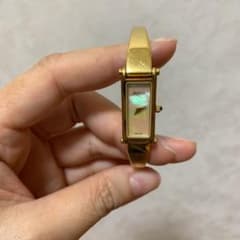 GUCCI シェル腕時計のサムネイル