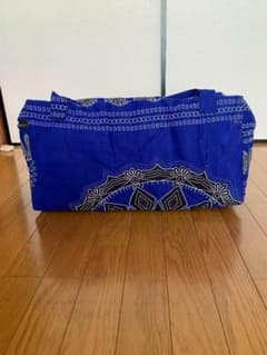 【アフリカ現地購入のレア品！】アフリカ布　ハンドメイド　ボストンバッグのサムネイル