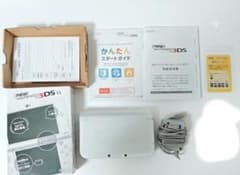 Nintendo New 3DSLLホワイト 本体のサムネイル