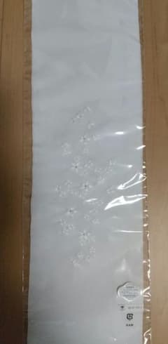 半衿　花柄刺繍のサムネイル