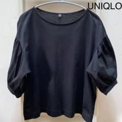 UNIQLO ユニクロ　トップス　黒カットソー　パフスリーブのサムネイル