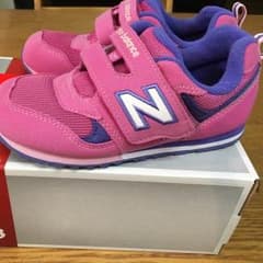ニューバランス 新品未使用 19㎝ 値下げしました♡のサムネイル