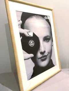 STUSSY カールラガーフェルド追悼記念　非売品ポスター　額付き STUSSY カールラガーフェルド追悼記念 非売品ポスター 額付き - メルカリ