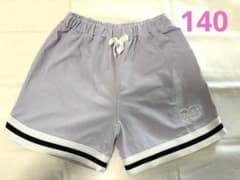 【値下げ‼️】キッズ☆ロゴ入りハーフパンツ/140のサムネイル