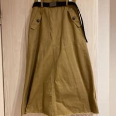 専用！テチチテラス☆ベージュ切りっぱなしロングスカートのサムネイル