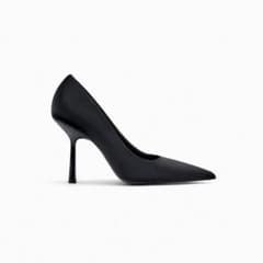 ZARA ハイヒールパンプスのサムネイル