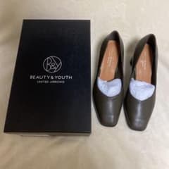beauty&youth パンプスのサムネイル