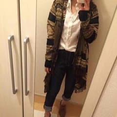 ポンチョ？厚手ニット？のサムネイル