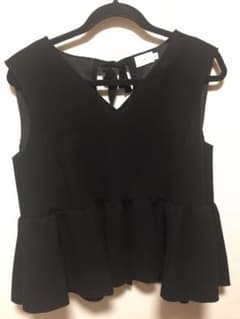【yori ヨリ】バックリボン ベスト 黒のサムネイル