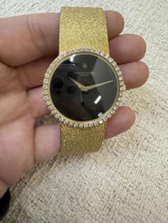 ヴァシュロン・コンスタンタン ラウンドフェイス ベゼル ダイヤモンド 腕時計