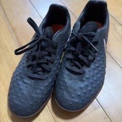 NIKE フットサルシューズ ブラックのサムネイル