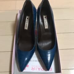 ダイアナ パンプス 青のサムネイル