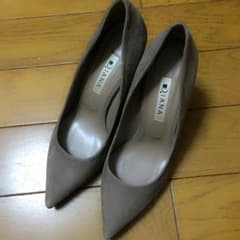 美品 ダイアナ DAIANA パンプス スウェード 23㎝のサムネイル