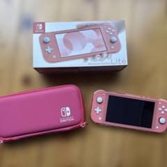 NINTENDO switchLite ピンク　ケース付きのサムネイル