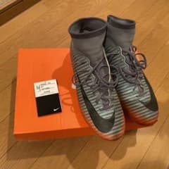 NIKE スパイクのサムネイル