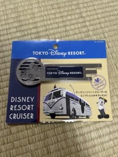 ディズニーリゾート　カーエンブレムのサムネイル