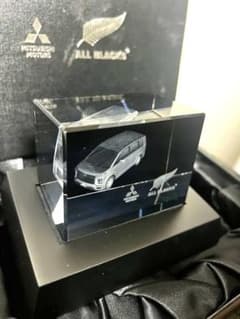 三菱 ALL BLACK クリスタルミニチュアカーのサムネイル